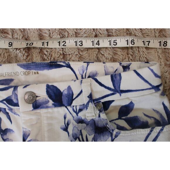 CHICOS SO SLIMMING Girlfriend Crop blue White Floral Stretch Cotton Pants 2 - Picture 9 of 14